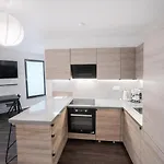 Inpoint G15 Near Old Town & Kazimierz District & Optional Paid Parking كراكوفيا