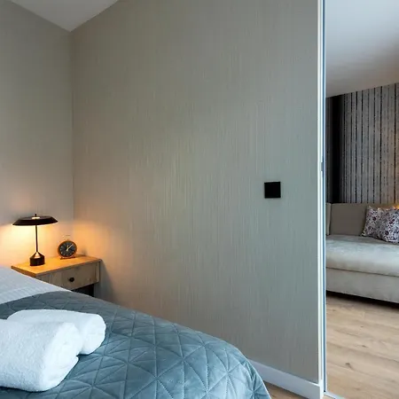 Aparthotel Inpoint G15 Near Old Town & Kazimierz District & Optional Paid Parking