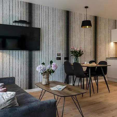 Inpoint G15 Near Old Town & Kazimierz District & Parking Option アパートホテル