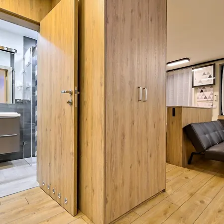 Inpoint G15 Near Old Town & Kazimierz District & Parking Option * クラクフ