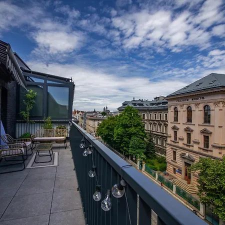 Aparthotel Inpoint G15 Near Old Town & Kazimierz District & Optional Paid Parking 4*