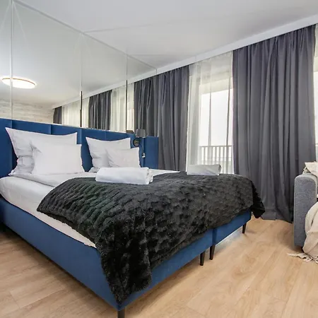 Inpoint G15 Near Old Town & Kazimierz District & Optional Paid Parking Апарт-отель 4*