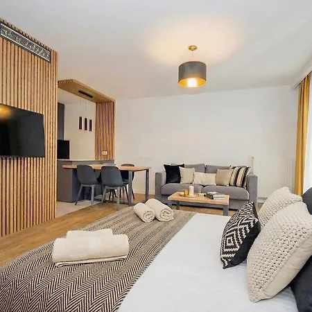 Inpoint G15 Near Old Town & Kazimierz District & Optional Paid Parking 4* קרקוב