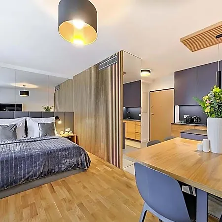 Inpoint G15 Near Old Town & Kazimierz District & Optional Paid Parking 4*
