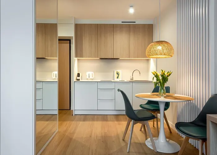 Inpoint G15 Near Old Town & Kazimierz District & Optional Paid Parking 4*