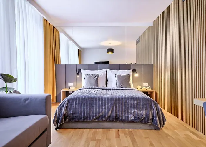 Inpoint G15 Near Old Town & Kazimierz District & Optional Paid Parking