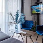 Inpoint G15 Near Old Town & Kazimierz District & Optional Paid Parking מלון דירות