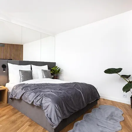 公寓式酒店 Inpoint G15 Near Old Town & Kazimierz District & Optional Paid Parking 克拉科夫