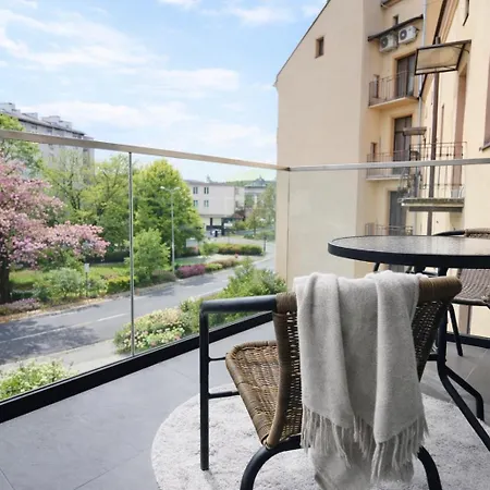 Inpoint G15 Near Old Town & Kazimierz District & Optional Paid Parking 4* Cracovie